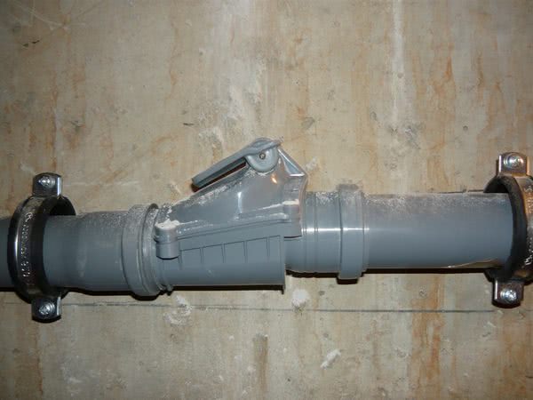 обратный клапан для канализации 50 мм