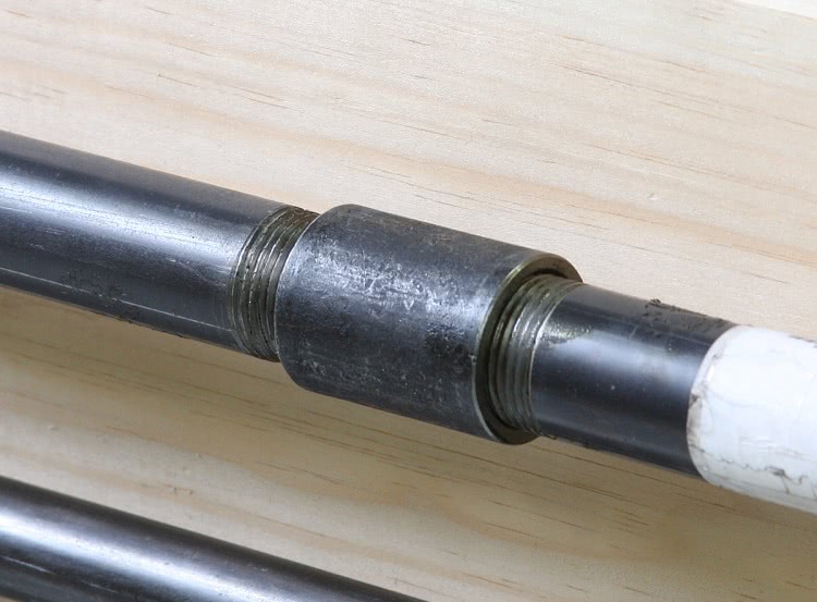 Резьбовые муфты разных типов используют при монтаже металлических трубопроводов