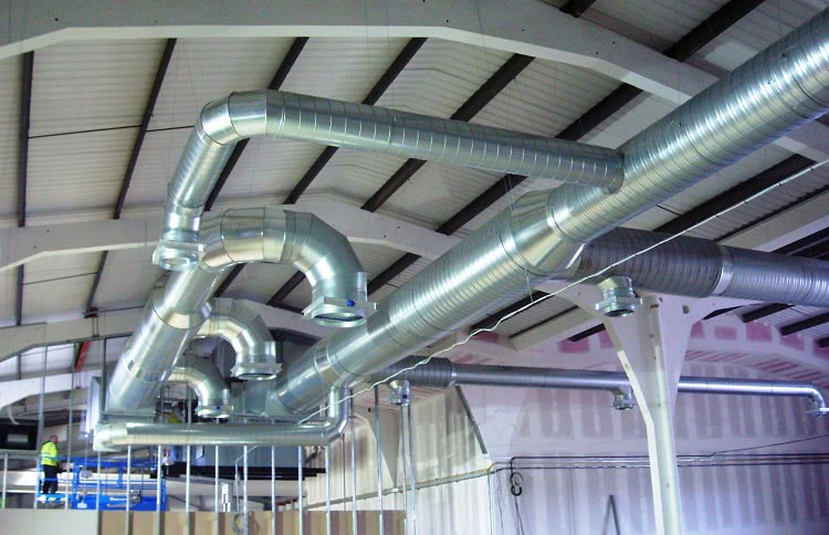 Вентиляционные системы устанавливаются в зданиях и сооружениях всех типов и любого назначения, самые крупные и мощные создаются для производственных предприятий