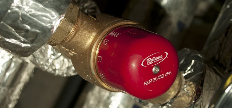 Смесительный клапан относится к регулирующей арматуре и устанавливается в системах отопления