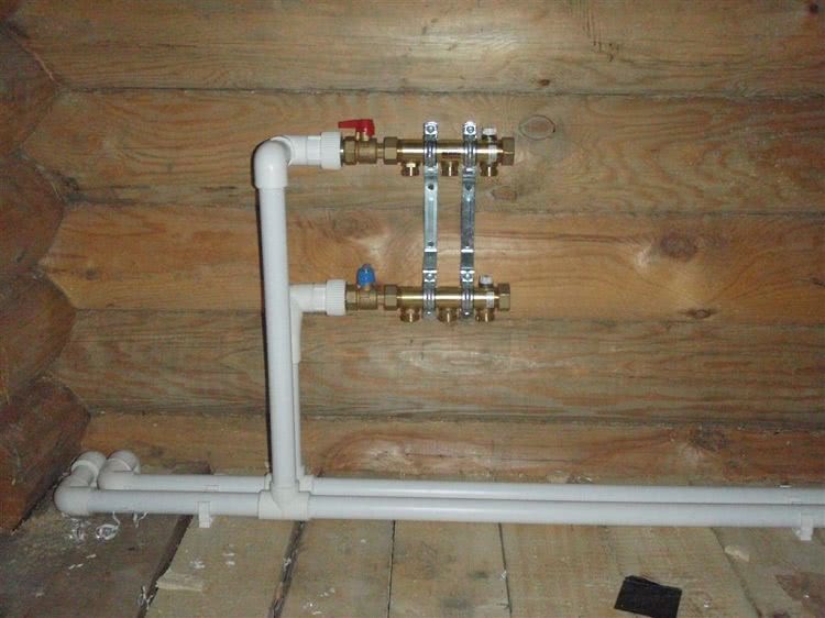 В современных частных домах для систем отопления часто используются трубы из полипропилена